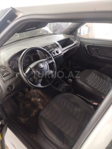 Skoda Fabia-4