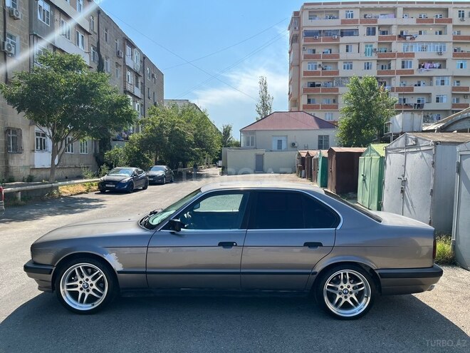 BMW 525-5