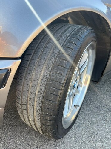 BMW 525-17
