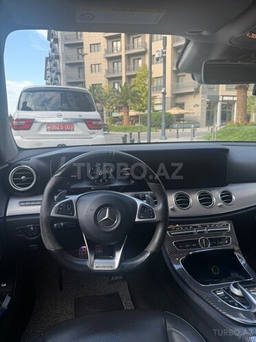 Mercedes E 300-14