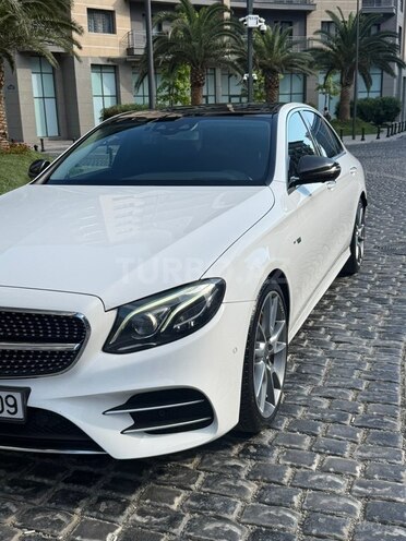 Mercedes E 300-15