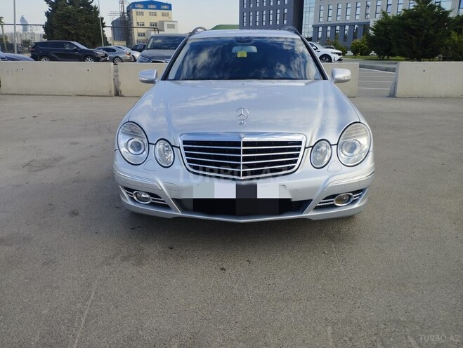 Mercedes E 200-1
