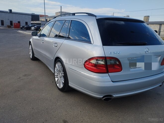 Mercedes E 200-4