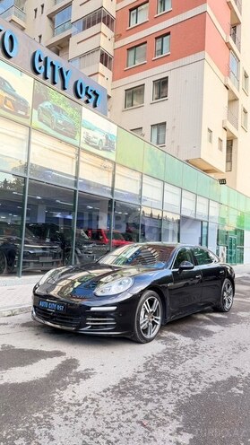 Porsche Panamera-2