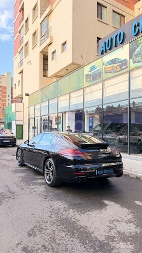 Porsche Panamera-9
