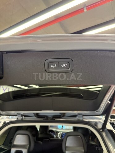 Volvo XC90-19