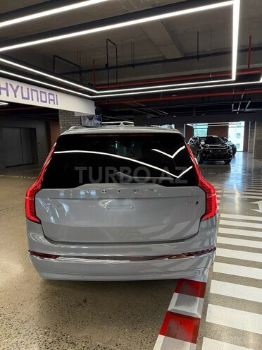 Volvo XC90-5