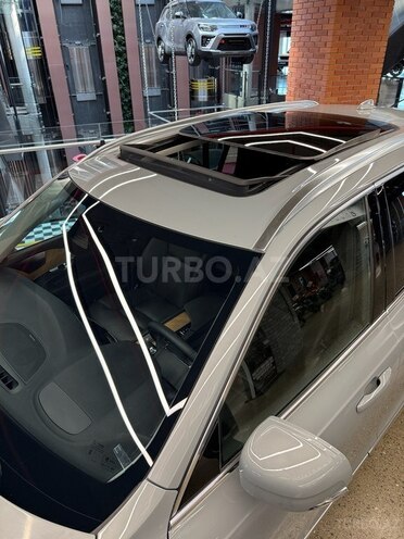 Volvo XC90-9
