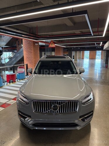 Volvo XC90-2