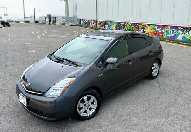 Toyota Prius-4