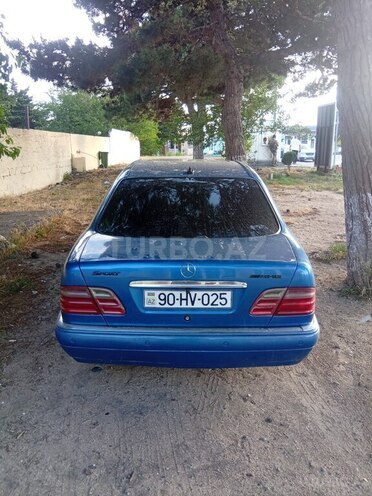 Mercedes E 230-2