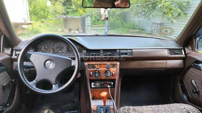 Mercedes 200 E-3