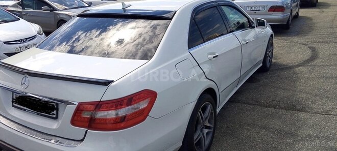 Mercedes E 220-8