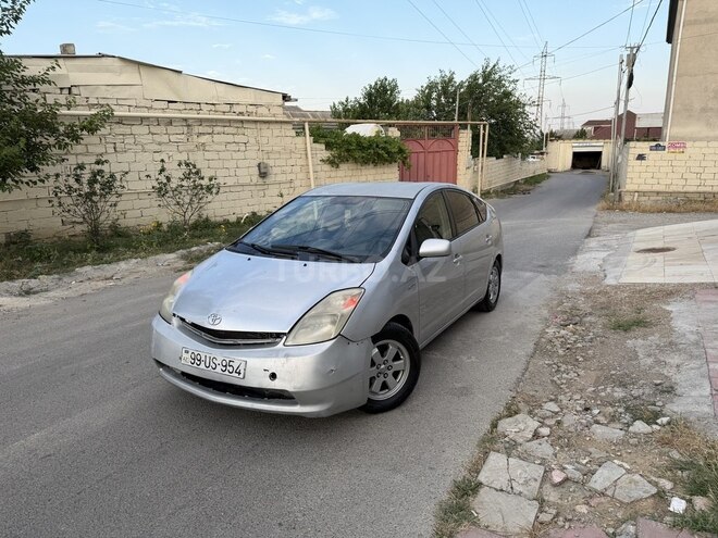 Toyota Prius-1