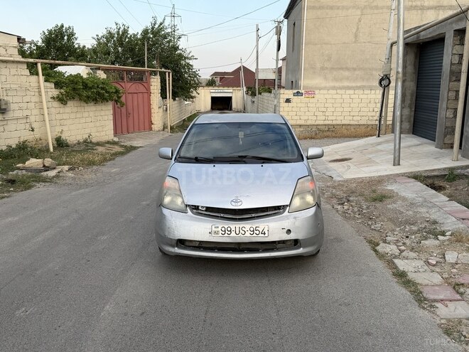 Toyota Prius-19