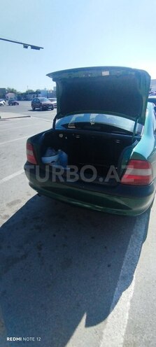 Opel Vectra-12