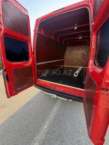 Ford Transit-4