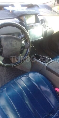 Toyota Prius-7
