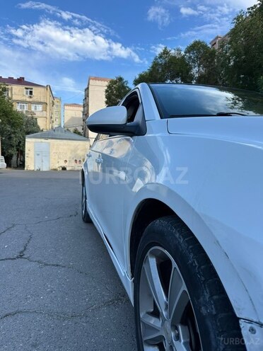 Chevrolet Cruze-6