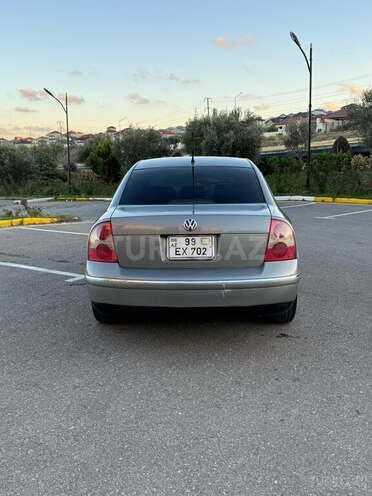 Volkswagen Passat-2