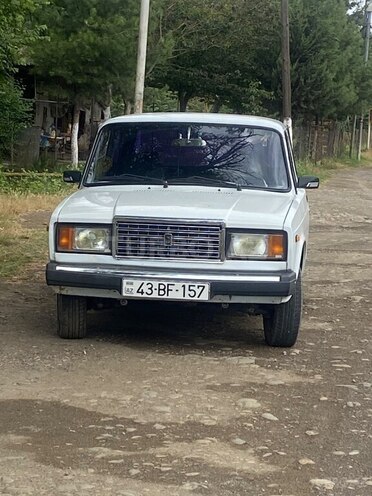 LADA (VAZ) 2107-1