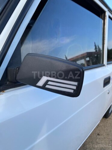 LADA (VAZ) 2107-10