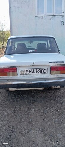 LADA (VAZ) 2107-2