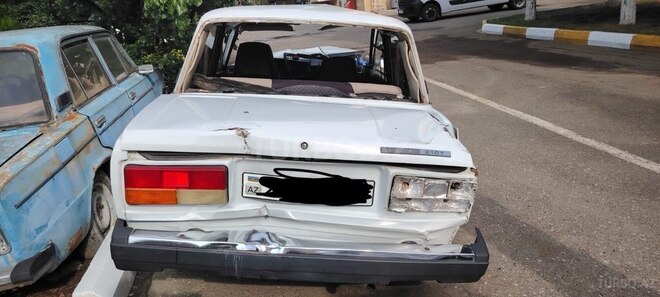 LADA (VAZ) 2107-2