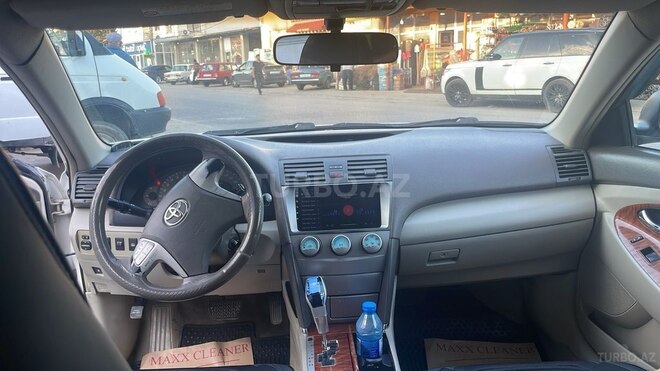 Toyota Camry-5
