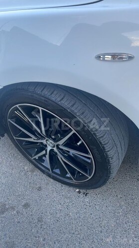Toyota Camry-6