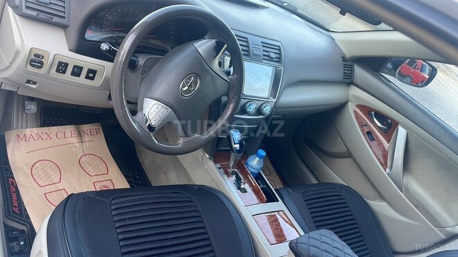 Toyota Camry-8