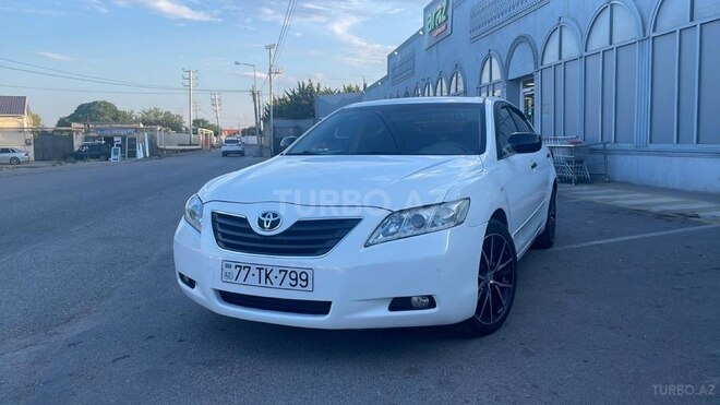 Toyota Camry-1