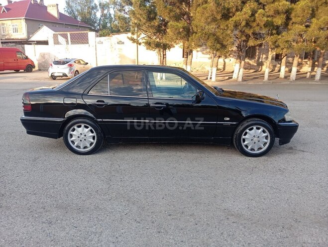 Mercedes C 180-5
