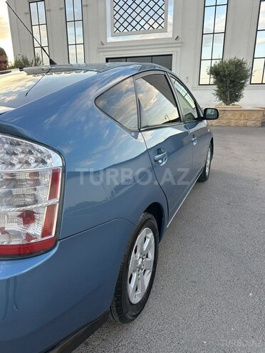 Toyota Prius-8