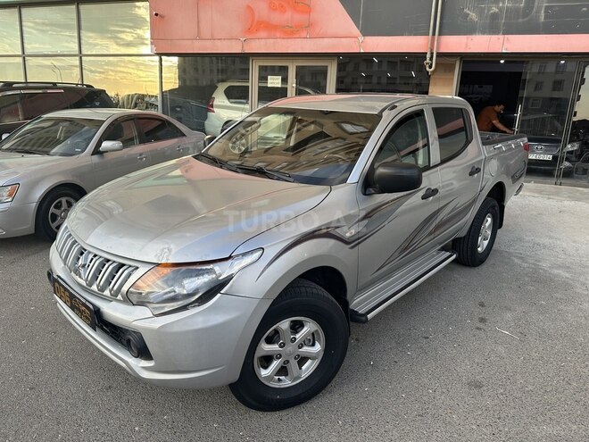 Mitsubishi L200-3