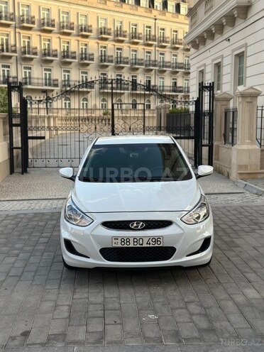 Hyundai Accent-1