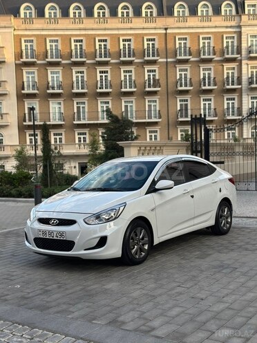 Hyundai Accent-6