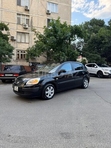Kia Rio-2
