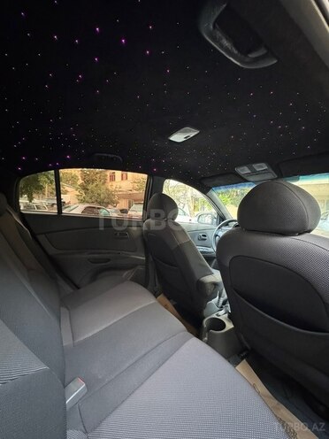Kia Rio-9