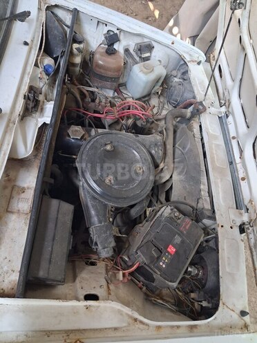 LADA (VAZ) 2107-2
