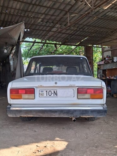 LADA (VAZ) 2107-5