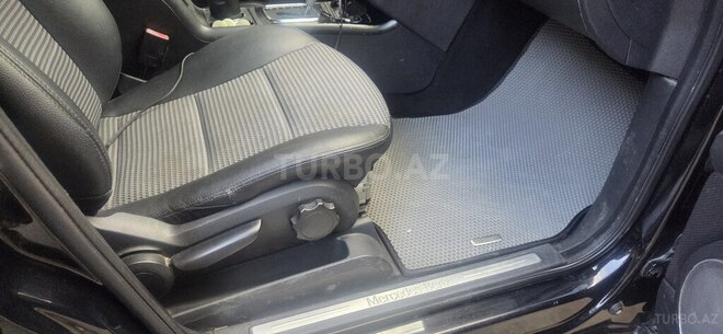Mercedes B 170-9