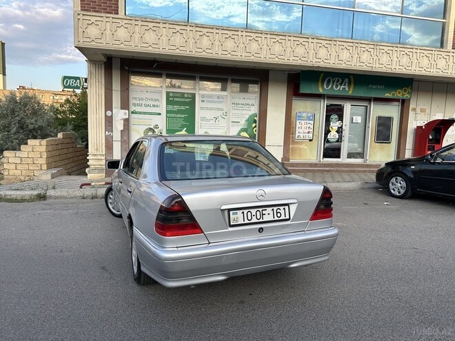 Mercedes C 180-6