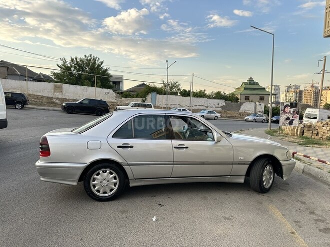 Mercedes C 180-3