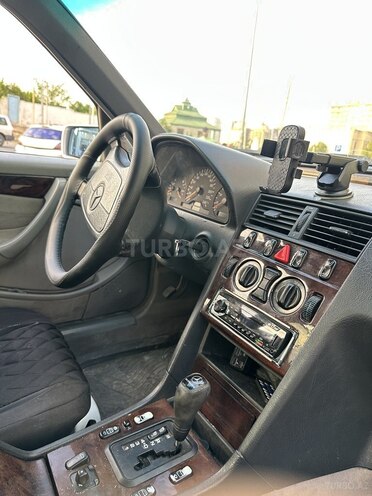 Mercedes C 180-9