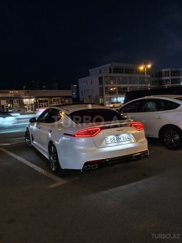 Kia Stinger-10