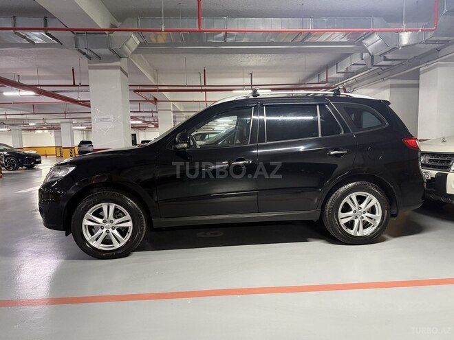 Hyundai Santa Fe-13