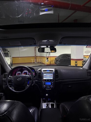 Hyundai Santa Fe-14