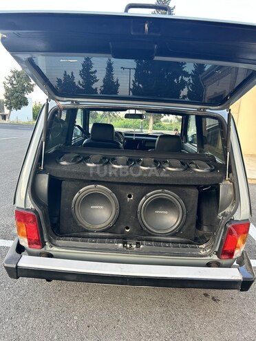 LADA (VAZ) Niva-6