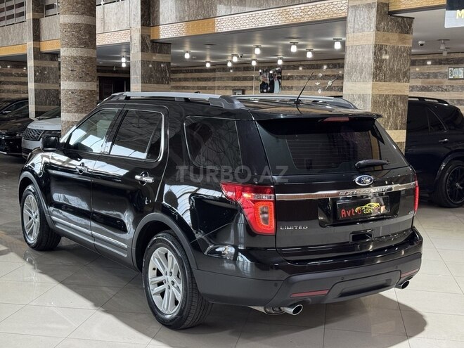 Ford Explorer-8